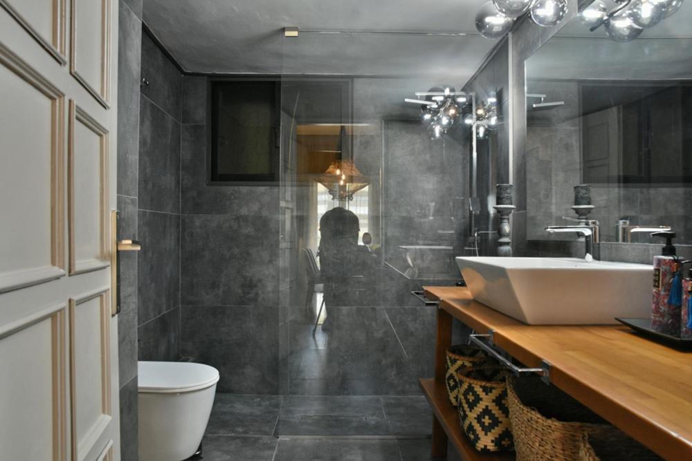 Pepromeno Luxury Apartment In The City Center Calamata Exterior foto