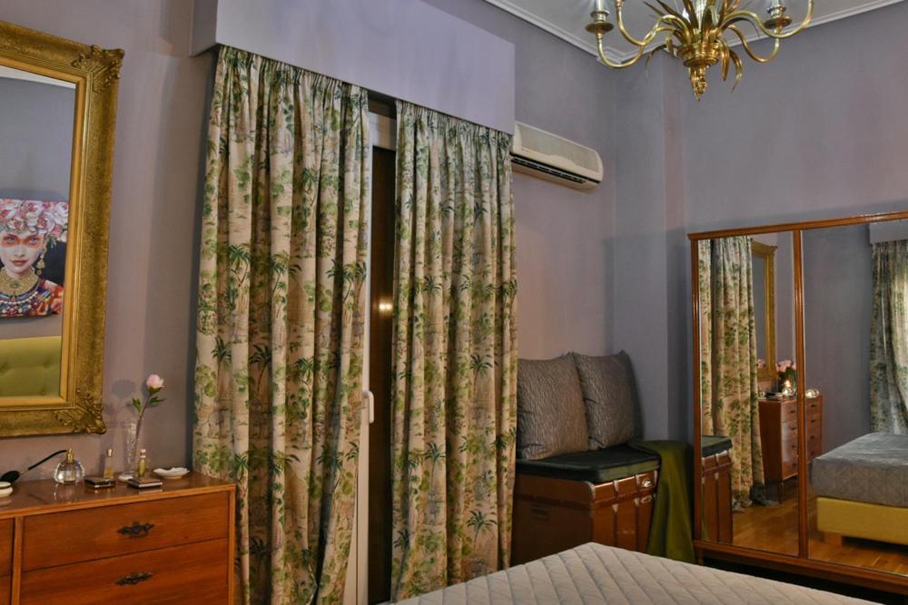 Pepromeno Luxury Apartment In The City Center Calamata Exterior foto